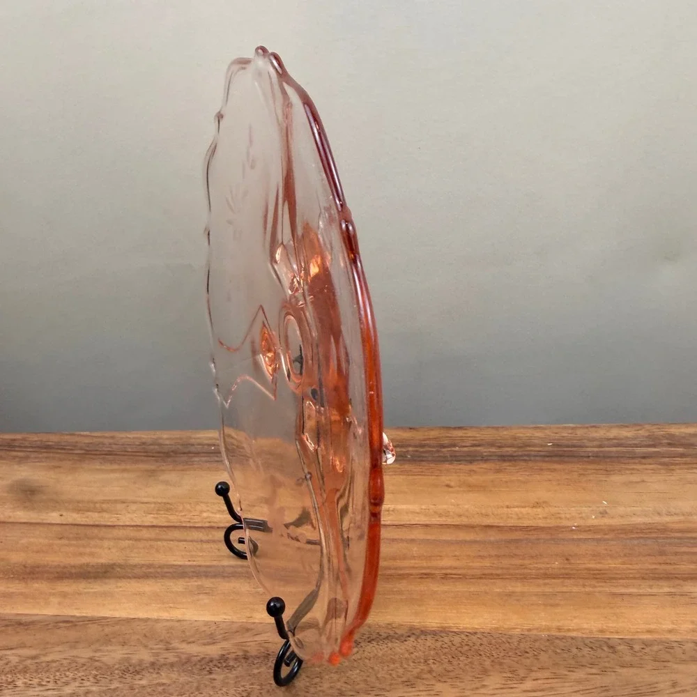 Vintage Pink Depression Glass 3 Footed Etched Floral Scalloped Console Bowl 8.5" - Picture 3 of 7